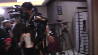 Re: [新聞] 賴品妤被推倒？　他曝第三視角影片：比