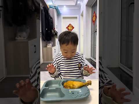 Cuộc sống thường ngày hài hước của một em bé đáng yêu #vui #embé