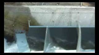 preview picture of video 'Archimedes screw - Water Screw - Wasserkraftschnecke'