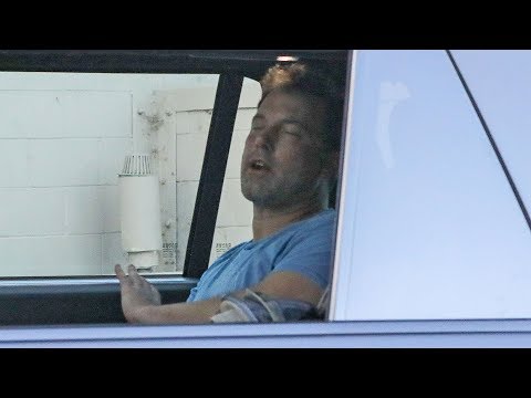 download lagu mp3 mp4 Jennifer Garner Ben Affleck Jack In The Box, download lagu Jennifer Garner Ben Affleck Jack In The Box gratis, unduh video klip Jennifer Garner Ben Affleck Jack In The Box