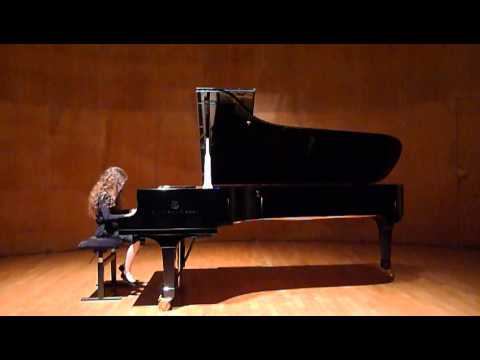 Menuet de L. Mozart par Nina Louvard-Serre