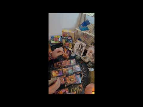 🎀VODNÁŘ🎀 #tarot #výklad #tarotreading #resinart #časem #práce #láska #vztahy #taro #snílek