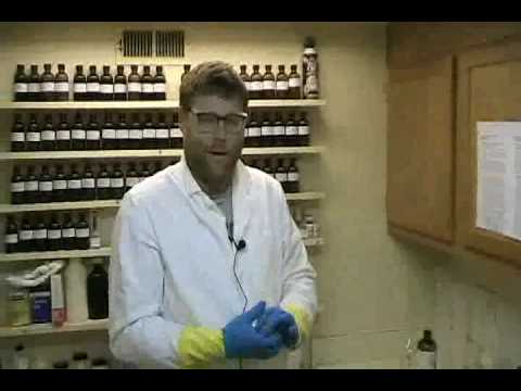 The Home Scientist 017 - Synthesize Nitrocellulose (Guncotton)