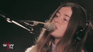 Flo Morrissey and Matthew E. White - "Look At What The Light Did Now" (Live at WFUV)