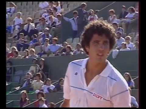 French Open 1982 1R- Andres Gomez v Corrado Barrazutti