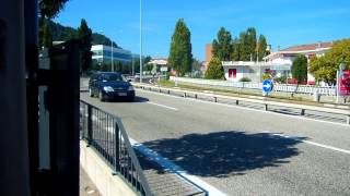 アキーラさん①親日国サンマリノ・安宿サンマリノホステル前のサンマリノ行きバスのバス停!Bus stop bound for Rimini,San-Marino