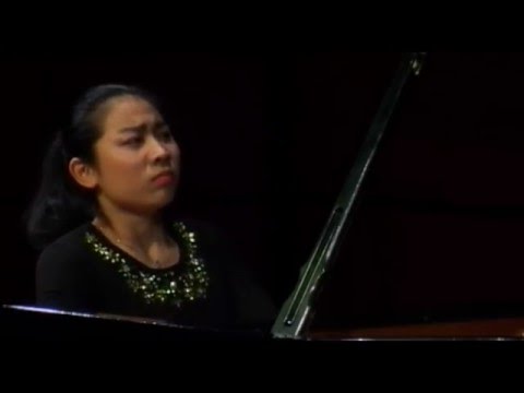 Video thumbnail for Prelude and Fugue in C-sharp minor, BWV 873