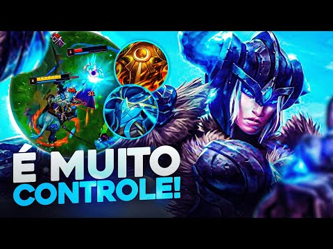 A CAMPEÃ QUE NÃO DEIXA OS OUTROS CLICAREM - SEJUANI