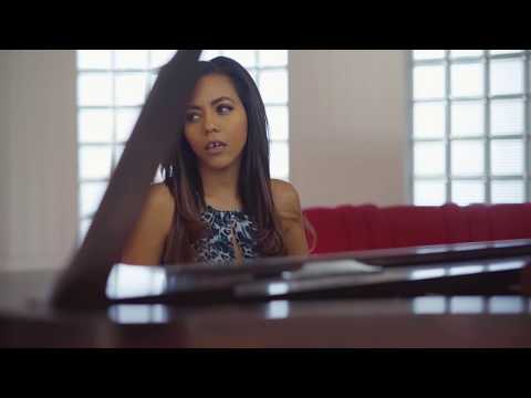 Laritza Bacallao - All By Myself (Video Oficial)