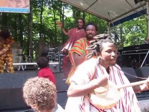 King Ayisoba and band -  Modern Ghanaians live at  Afrikafestival Hertme