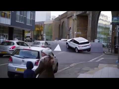 Range Rover Evoque Stunt – Speed Bump