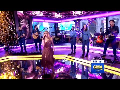 Kylie Minogue Performs "Dancing" (Live GMA)