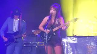 Angel Olsen live &quot;Give It Up&quot; @ Panorama Festival New York July 30, 2017