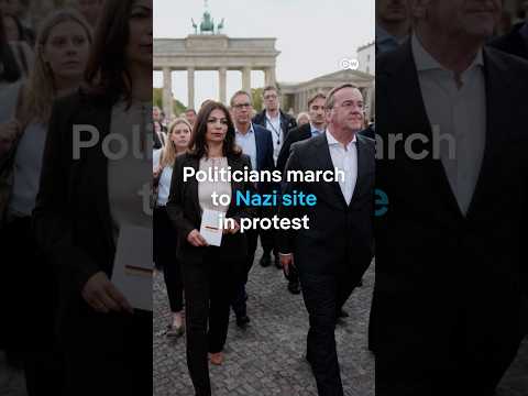 German politicians call far-right election 'taboo breach' | DW News