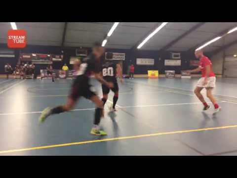 Wedstrijd Madereros CF 1 - Excelsior '31 2de helft