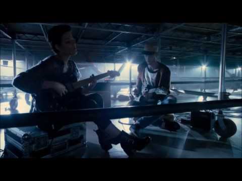 Roadies - Halsey & Wes (Machine Gun Kelly) Acoustic of Hold Me Down