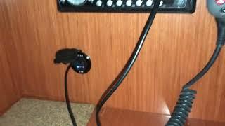 Oceanis 37   Enchufes USB