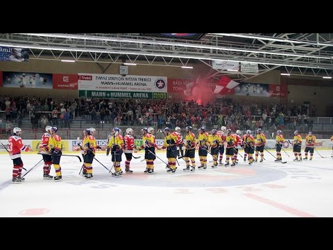 Děkovačka hráčů a diváků po utkání Třebíč - ČB 3:2  (12.9.2016)