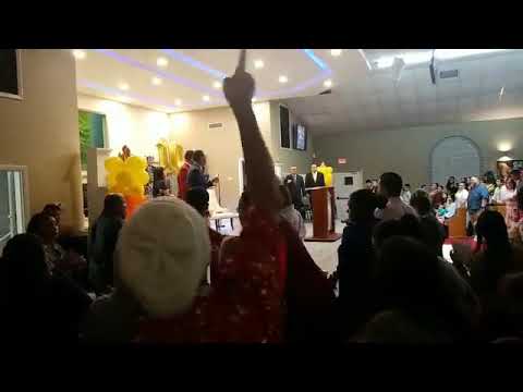 Evang. Brenda Rivera & la Pastora Jackie Tapia en ANIVERSARIO #10' JOSE OFARRIL & EILEEN RAMOS.