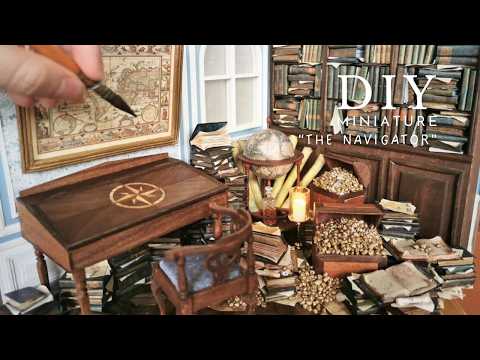 03 The Navigator || A miniature pirate's study with a globe bar cart ♥
