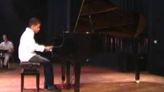 Emrick Sinitambirivoutin - concours de piano Appassionato 2010 - centre Sonis