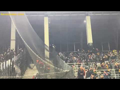 Pogoń Szczecin - Cracovia (14.03.2025) zamieszanie przy sektorze gości