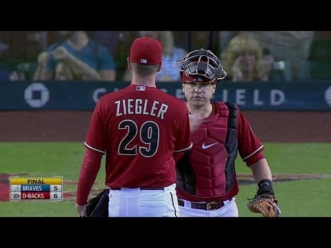 ATL@ARI: Ziegler feuert Freeman an, um das Spiel zu beenden