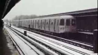 preview picture of video 'IND Ozone Park/Rockaway Line: R46 A Train at 80th-Hudson Sts (Ozone Park Bound-Snow)'