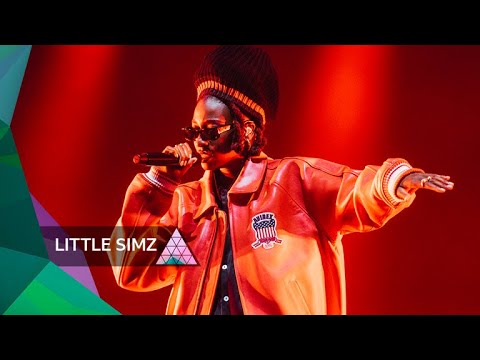 Little Simz  - Point and Kill (Glastonbury 2022)