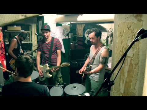 Tüfteln im Proberaum, neues Set, neue Songs,