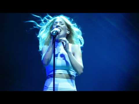 Röyksopp - Athens Release Festival 2017 (feat. ionnalee)