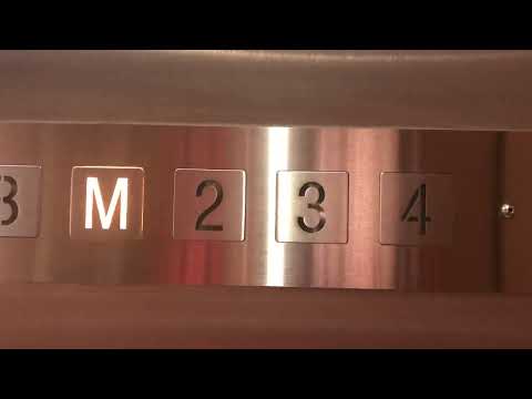 General hydraulic elevator at Travelodge suites in Sidney, BC