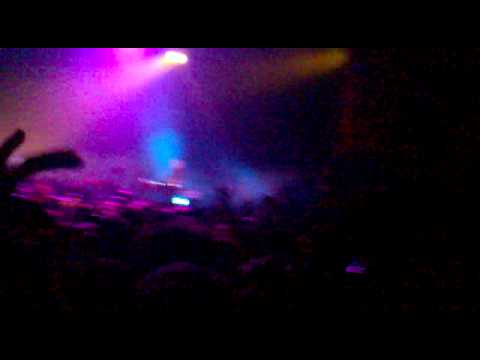 Tim Mason (Avicii - Levels) @Size Matters Silent Disco, Creamfields 2011