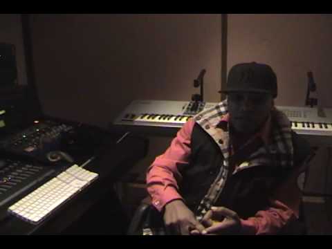 Producer Kenny Smoove in the lab (MMG Studios) with Super Producer Carl Shack