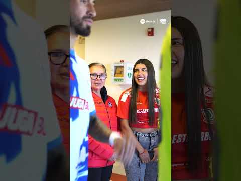 Un encuentro muy especial en la previa del U. La Calera vs. U. de Chile | TNT Sports