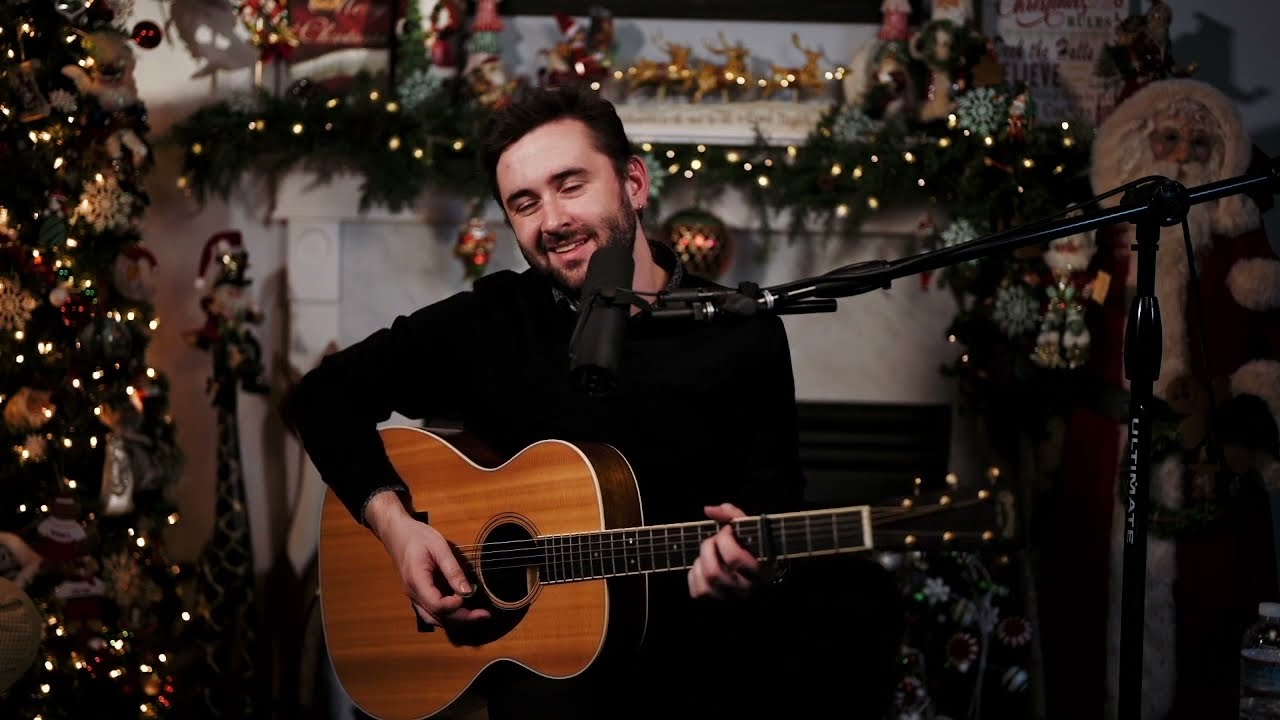 Hire Mike Dunbar Singing Guitarist in Hampton, New Hampshire