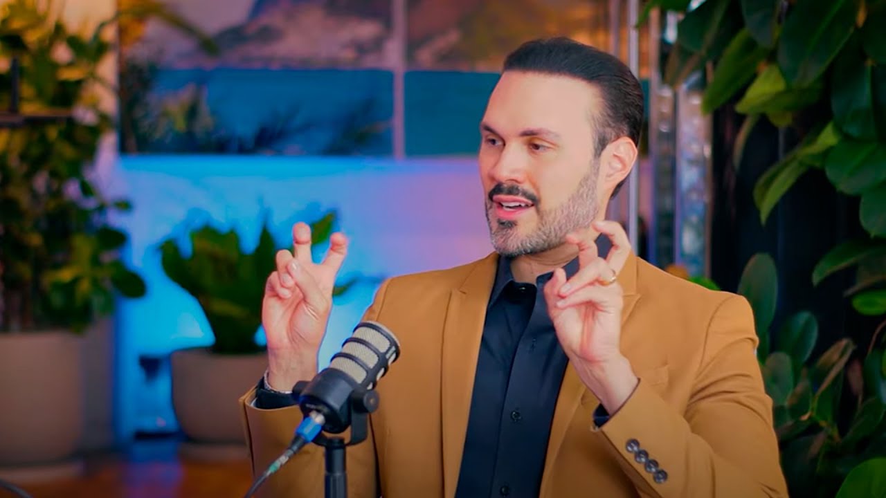 Falta de hormônios atrapalham muito o sono da mulher e gera stress: Dr. André Vinicius