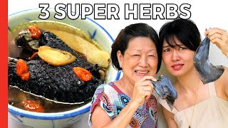 Download lagu Black Chicken Soup?! Mom’s Chinese Herbal Recipe - (5 Ingredients!) mp3