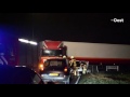 Gewonde bij botsing tussen auto en vrachtwagen bij Vriezenveen