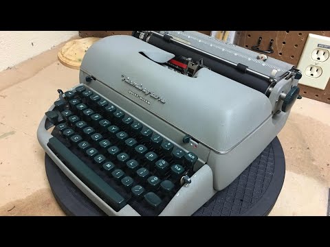 TypewriterMinutes - Typewriter Review and Restoration: 1957 Remington Quiet-Riter