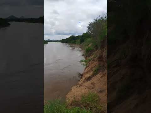 Rio Jaguaribe de Barreira a Barreira aumentando muito em Iguatu Ceará hoje 06/03/2026