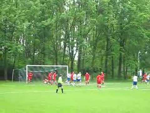 Hutnik II - Sportowiec 1-0 ( pod bramką gości / 1 połowa )