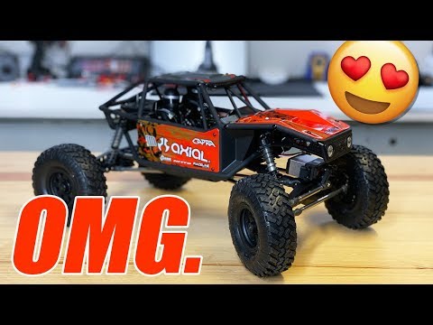 , title : 'AXIAL CAPRA 1.9 Rock Crawler RTR - UNBOXING, Upgrades, & Complete Overview 🏁'