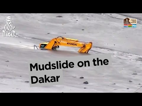 Stage 9 - Top moment: Mudslide on the Dakar - Dakar 2017