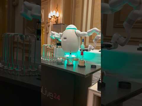 Adam shaking up all types of cocktails! #richtechrobotics #tech #automate #innovation #cocktails
