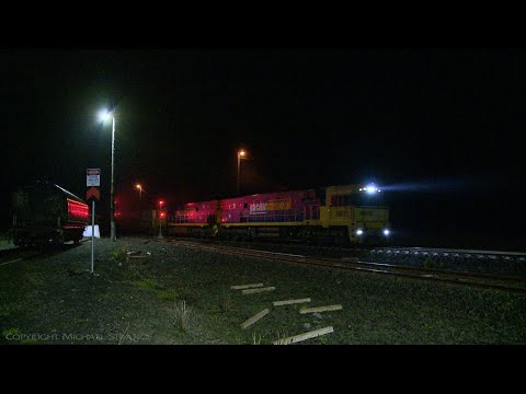 3PM6 Freight Train At Night (26/6/2020) - PoathTV Australian Railways