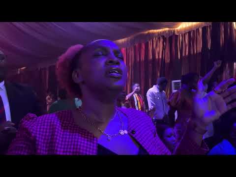 ODIMEGWU UKACHI | JEHOVAH EH | PROPHETIC WORSHIP MEDLEY @PetraChristianCentre