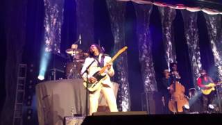 &quot;Back in Your Arms Again&quot; The Mavericks 4.7.17 The Ryman