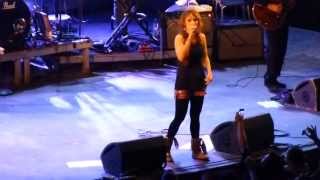 ZAZ - T&#39;attends quoi (Athens 2013)