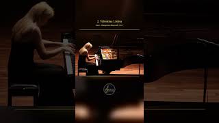 Download lagu How 4 Pianists Play Liszt 's Hungarian Rhapsody No. 2 mp3